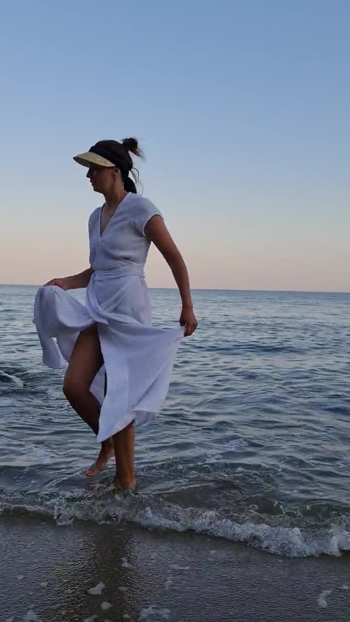 White Muslin Wrap Dress, Organic Double Gauze Cotton Maxi Dress, Boho Wedding After Party Dress, Lightweight Summer Resort Wear with Pockets