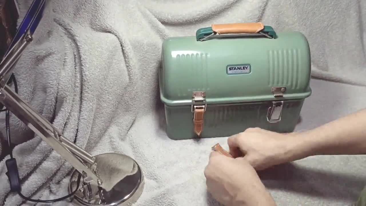 Stanley Lunch Box 9.4 Lt 10 Qt Leather Accessory as a A Good Gift