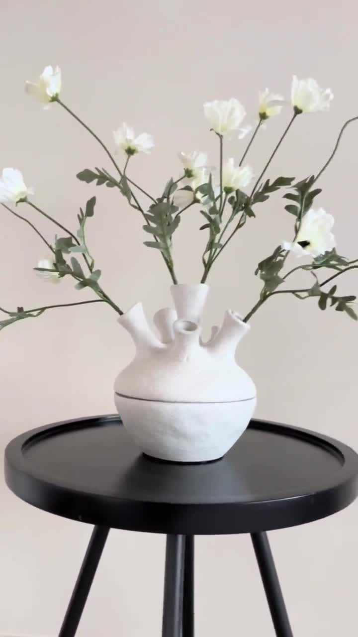 Mehrere Öffnungen Knospe Vase, Weiße Vase, Nordische Vase, Skandinavische Vase, Einzigartige Vase, Perfekt für Kunstblumen