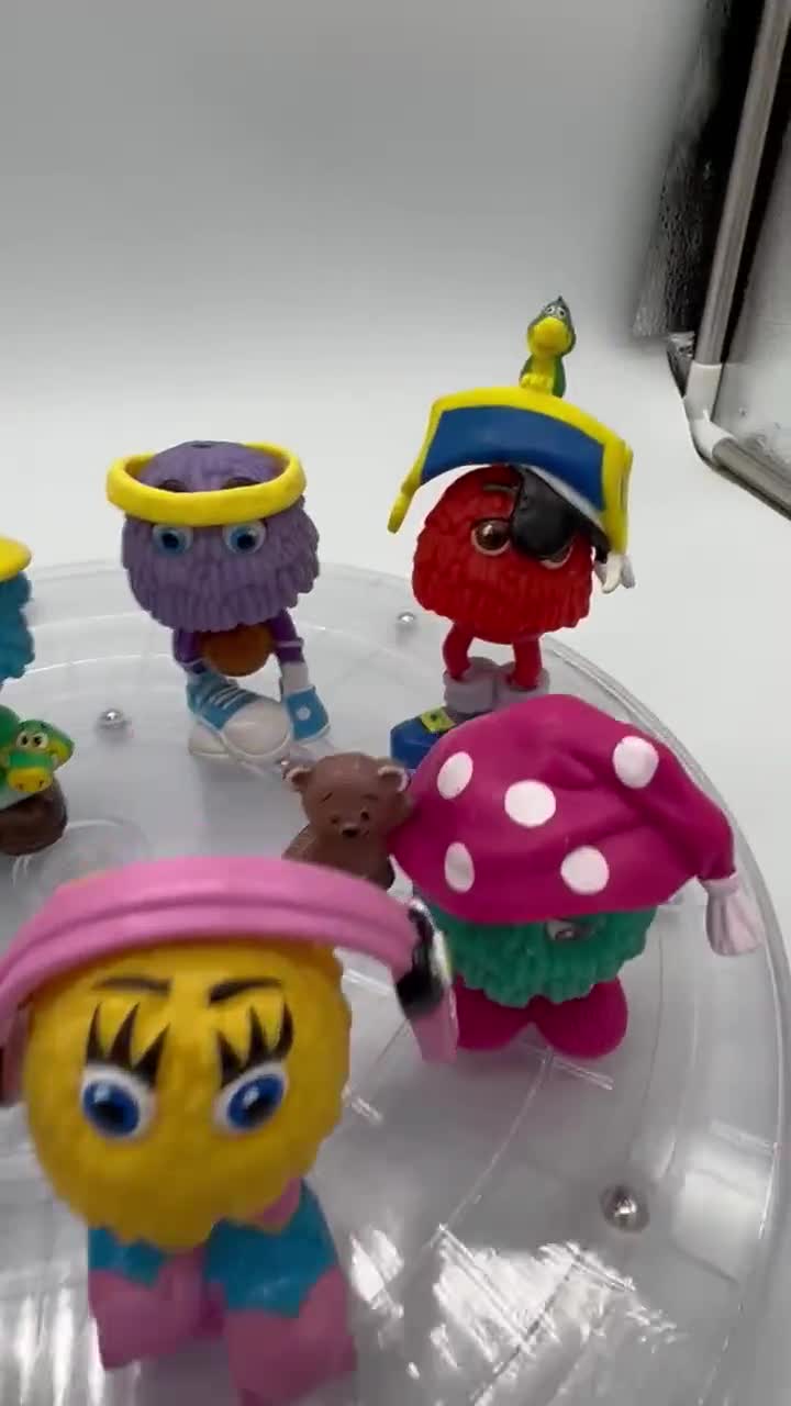 マクドナルドのフライガイズ ハッピーセットのおもちゃ！フルセット