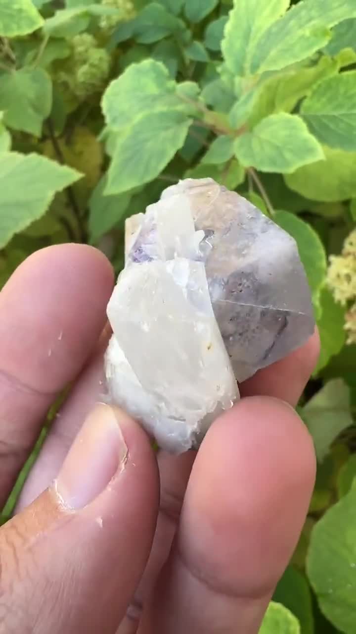 36g 蛍石入り水晶 - ヤオガンシアン鉱山、中国。美しい天然結晶。鉱物