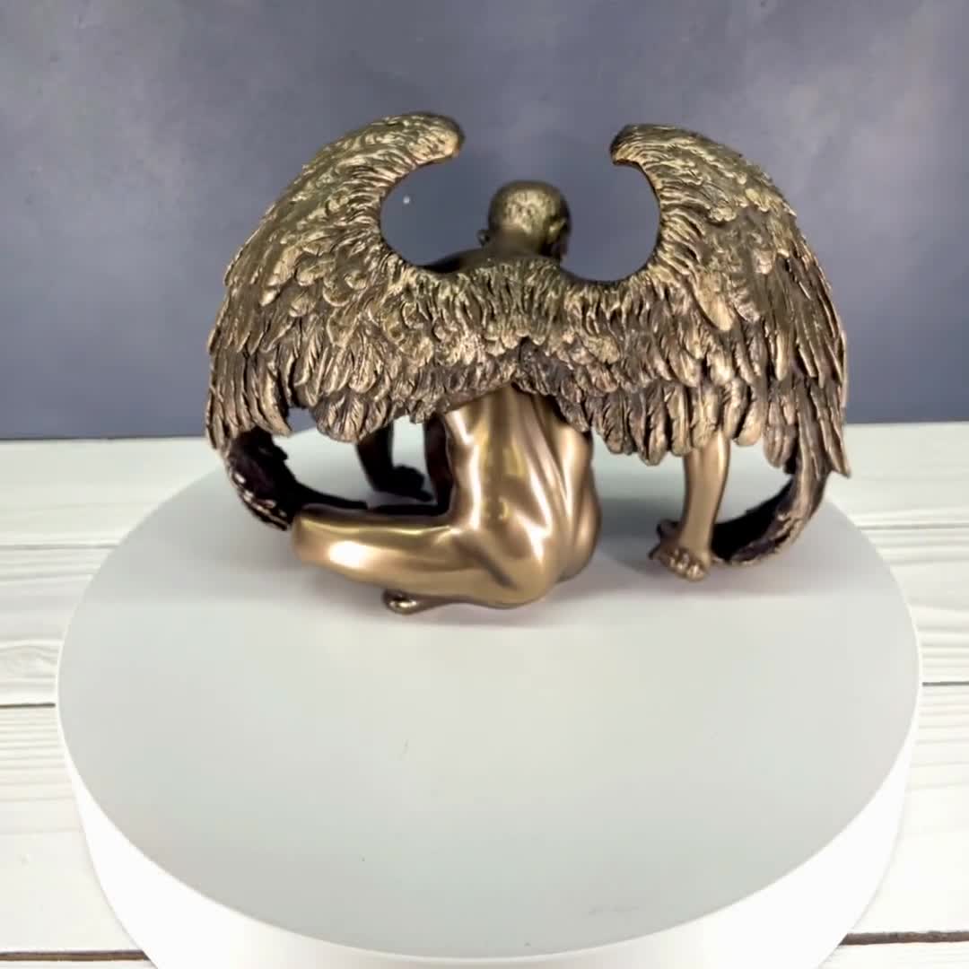 手に基づいた男性天使の置物像、翼のある天使の彫刻 - Etsy 日本