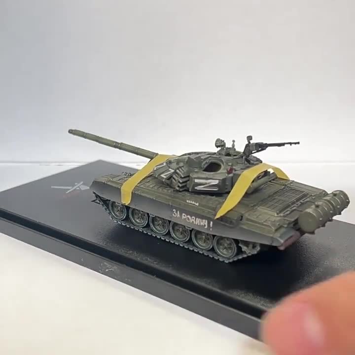 1/72スケール ロシアT-72B3戦車モデル – ARTISANダイキャスト製