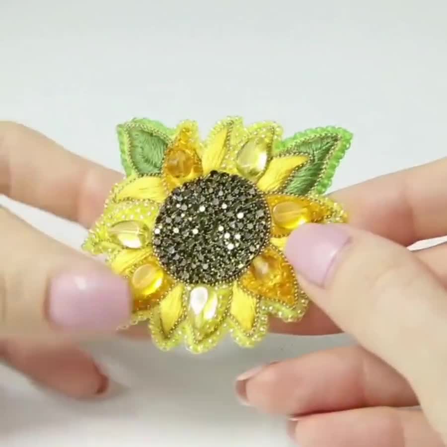 DIY ブローチ作りキット、ひまわりビーズ刺繍、黄色のビーズ細工