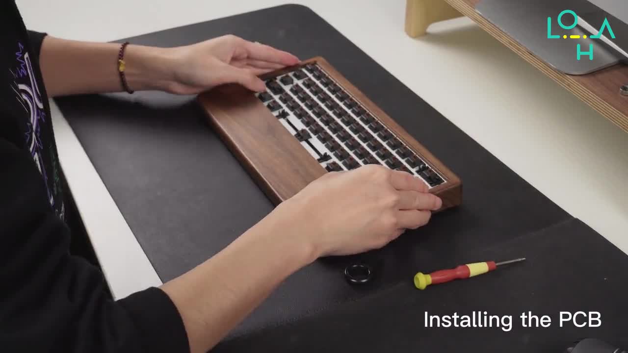 ブラックウォルナット木製メカニカルキーボードケース（リストレスト