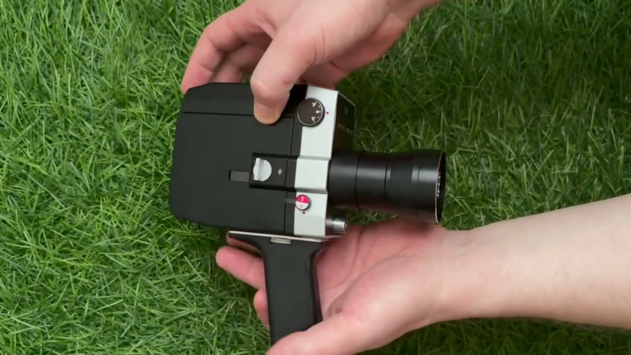 Working Quarz 1x8s-2 Super 8 Movie Camera, Vintage Soviet Zenit