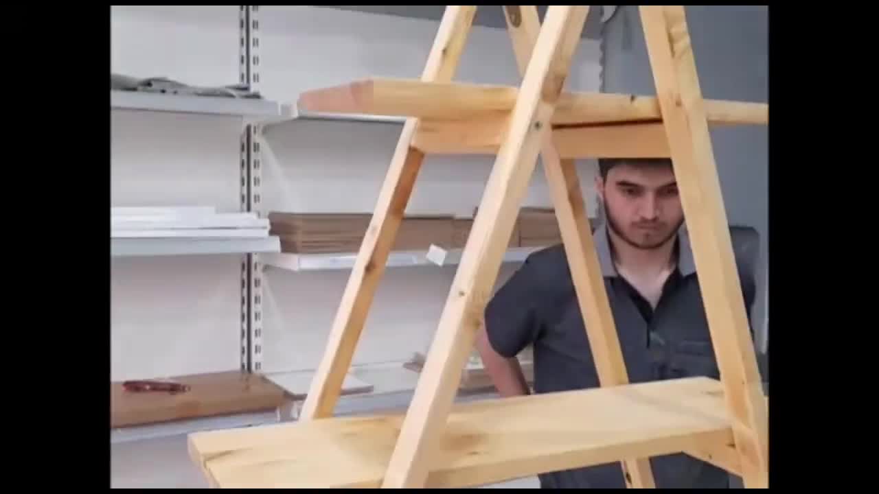 Cómo crear una escalera estantería con tablas de madera DIY