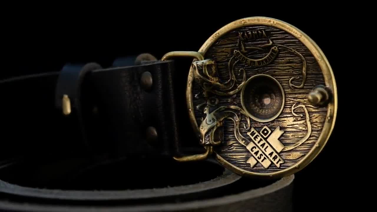 Hebilla de cinturón personalizada con escudo vikingo para hombres