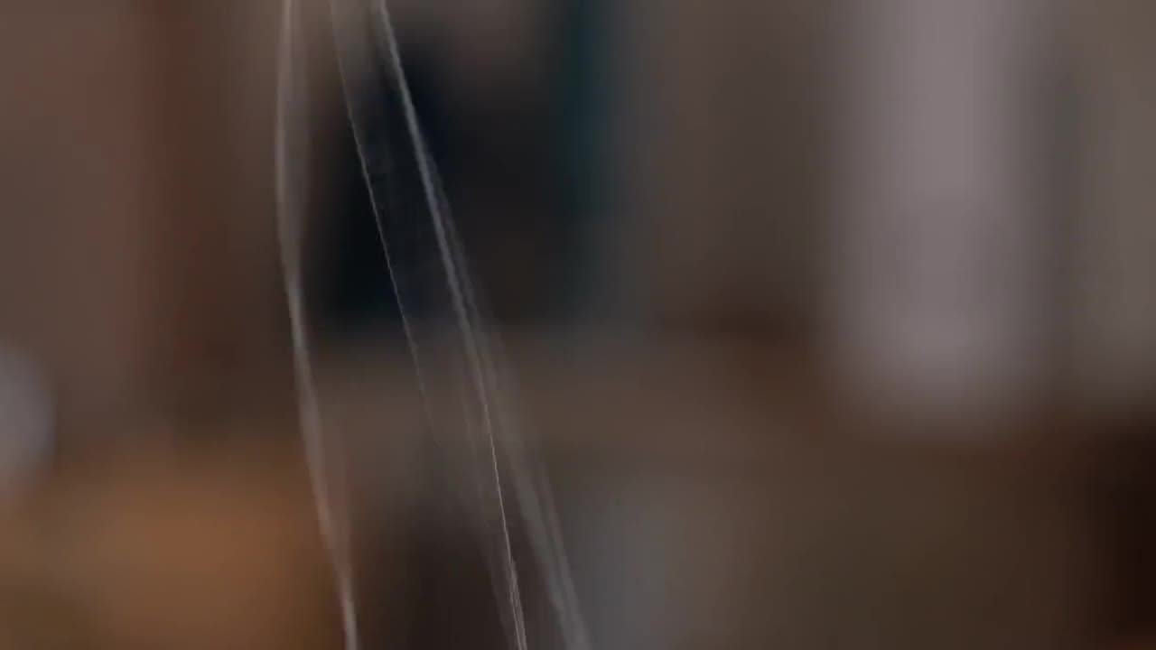 Cárdigan gris tejido a mano para mujer, talla grande, suave, gris video poster