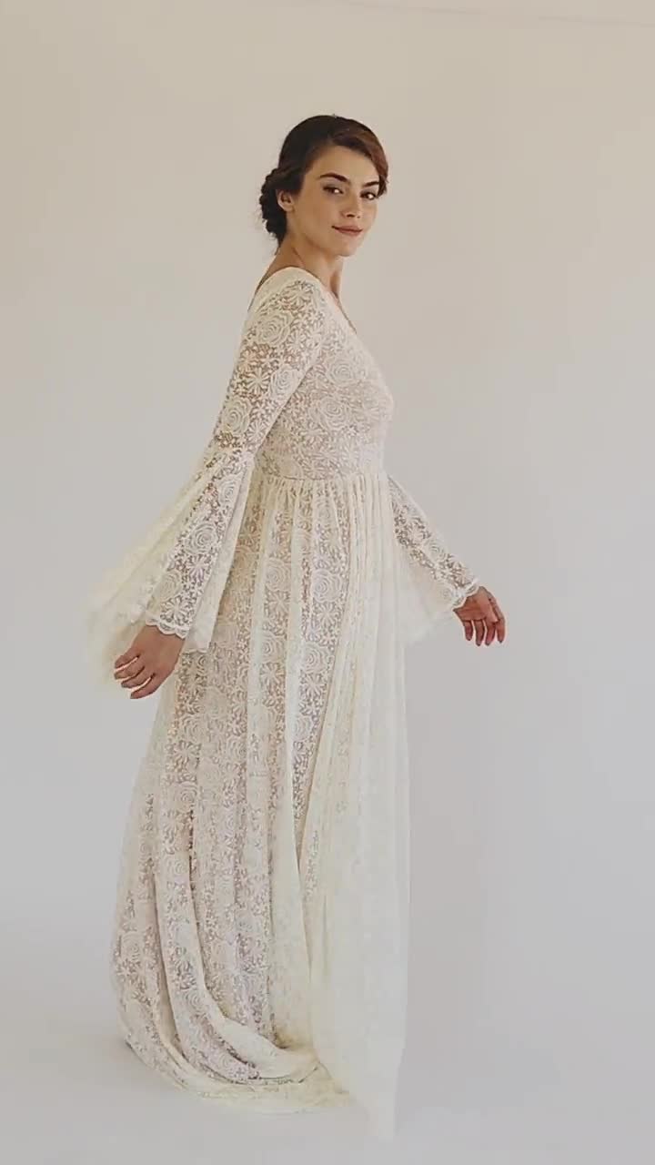 New sexy deep V-neck trumpet sleeve embroidered chiffon shirt New sexy deep V-neck trumpet sleeve embroidered chiffon shirt