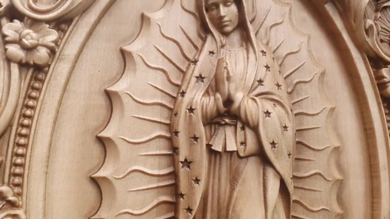 Talla de madera de Nuestra Señora de Guadalupe 丨 Ícono de madera de la  Virgen de Guadalupe 丨 Regalo religioso 3D altamente detallado