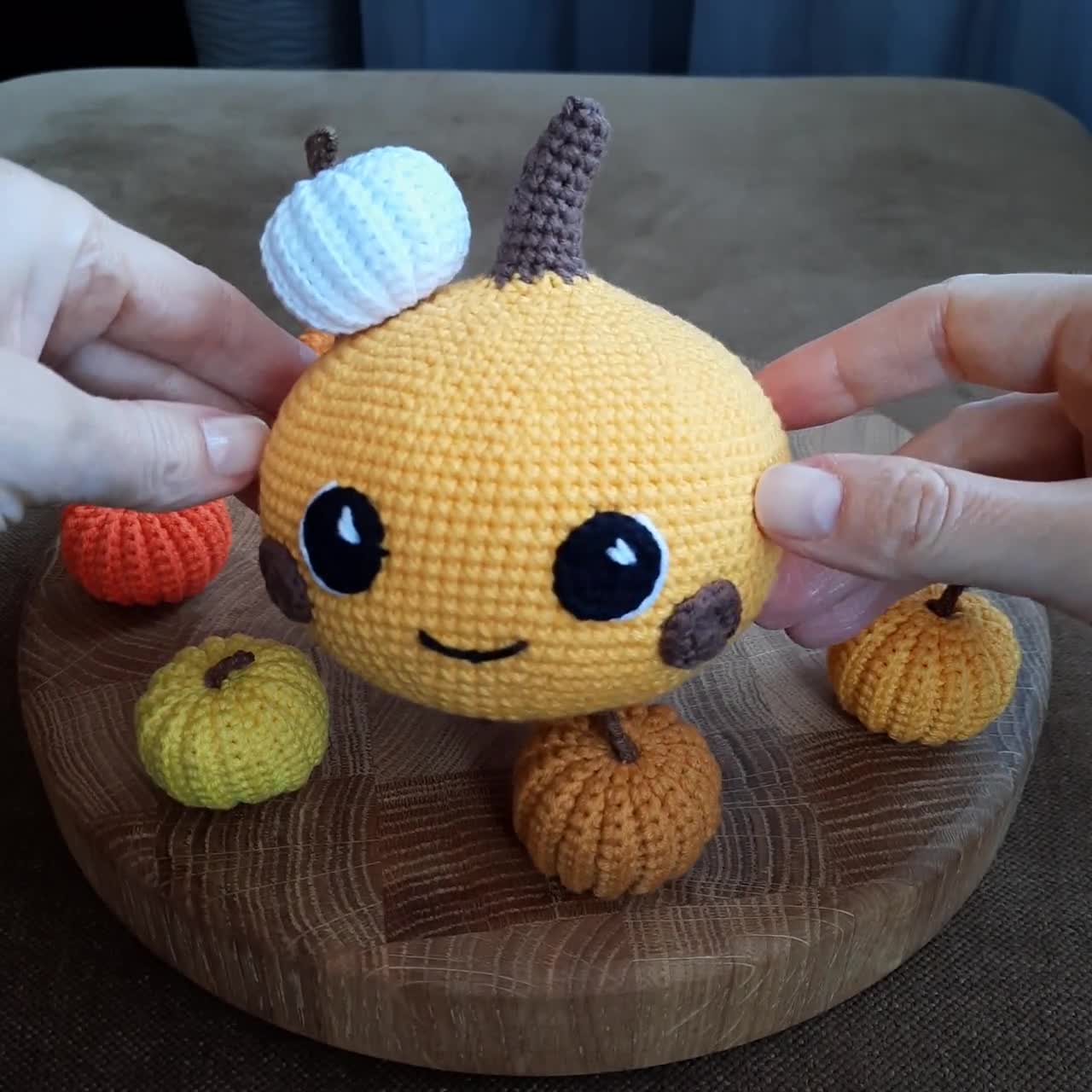 Pokémon Center: portachiavi in peluche con motivo di zucca : :  Giochi e giocattoli