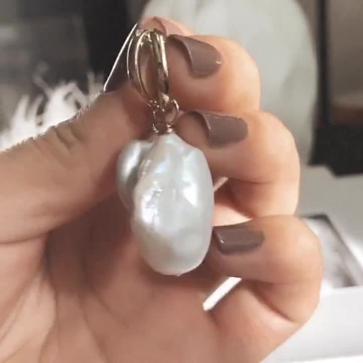 ピアス LESS IS MORE baroque pearl earrings Baroque Pearl Earrings Large Keshi Big Small Hoops Chunky