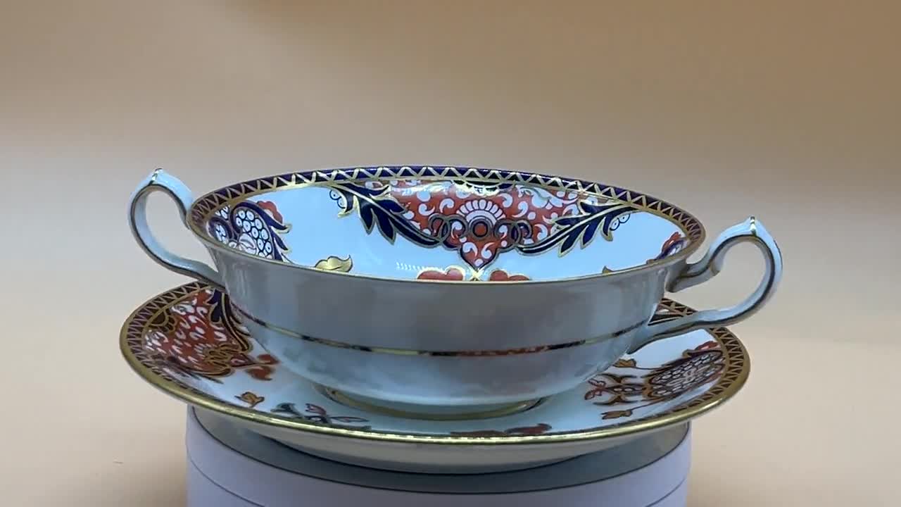ヴィンテージ ロイヤル クラウン ダービー キング ボーダー デザイン