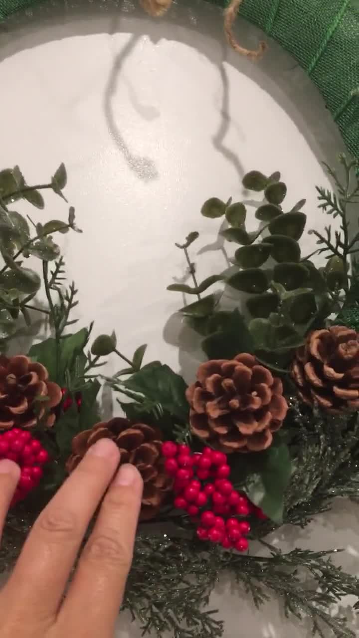 16 Handmade Christmas Deco Wreath With Pine Branches Berries 