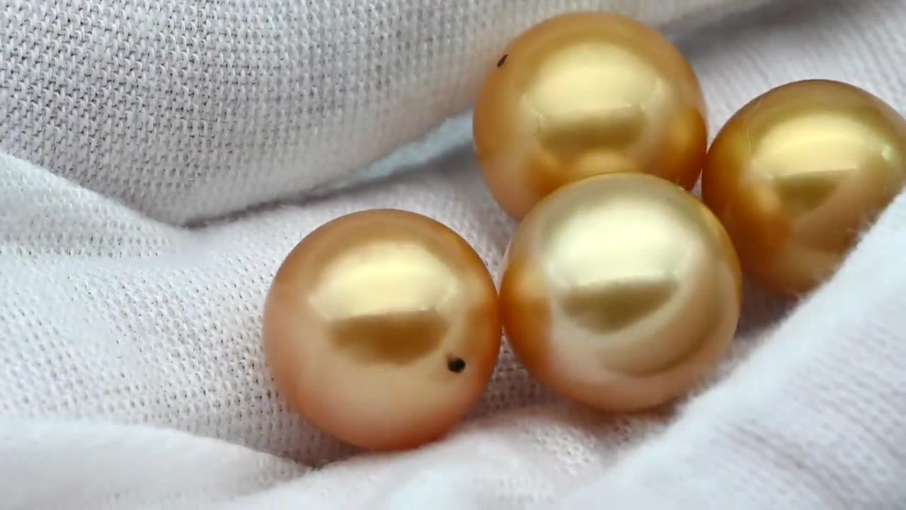 10-12mm Gold South Sea Pearl in Round Single Piece Undrilled, All