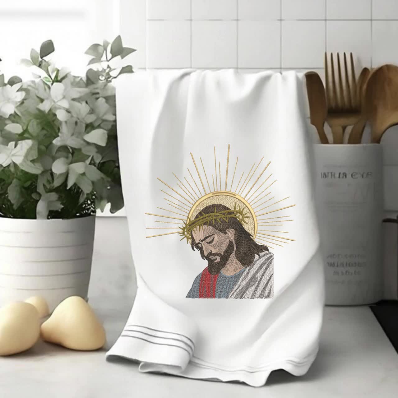 イエス・キリストの刺繍デザイン：光輪、茨の冠（即時ダウンロード
