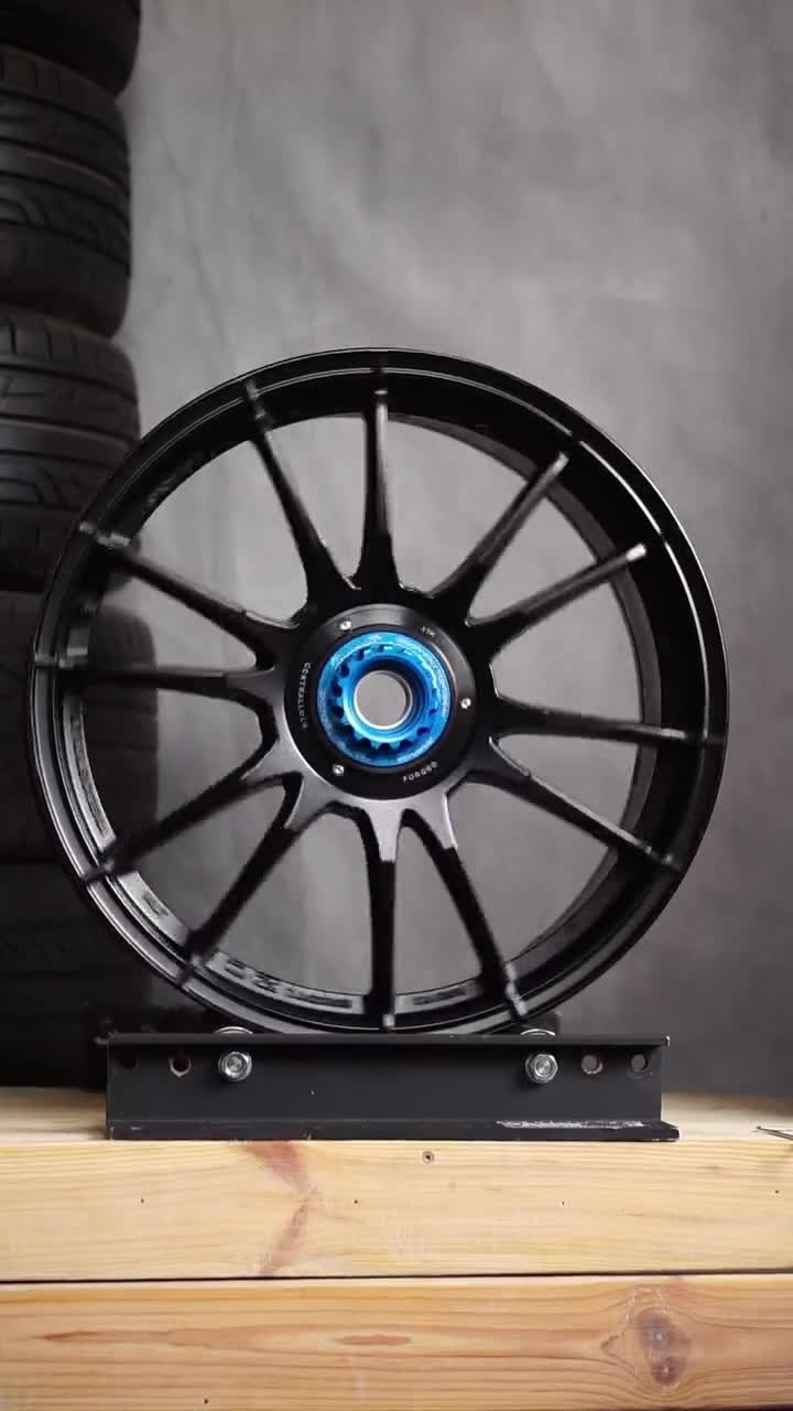 OZ Racing Ultraleggera Centerlock Kit, Anodized Aluminum Wheel Hub video poster