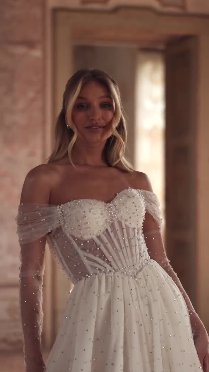 wedding dress with black beading COCOMELODY Elegance In Sweetheart Black A Stunning Black Wedding Dress For The Bold Bride CW3528, 45 Days / Ivory / US4-UK6-EUR34