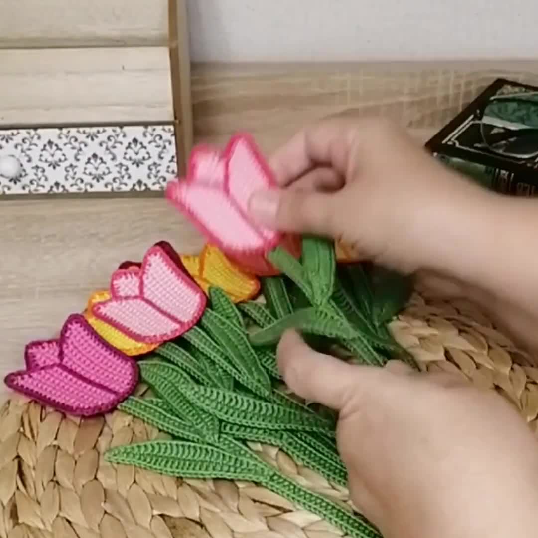 Easy Crochet Tulip Applique Pattern – Flower Bookmark, Decor (PDF