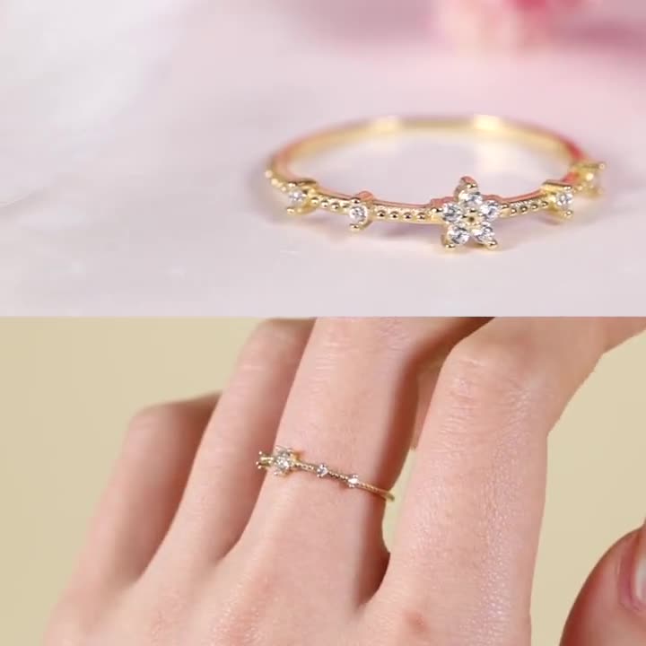 Tiny Star Ring, Dainty Stackable Rings, Gold Minimal Rings Gold Vermeil / 5