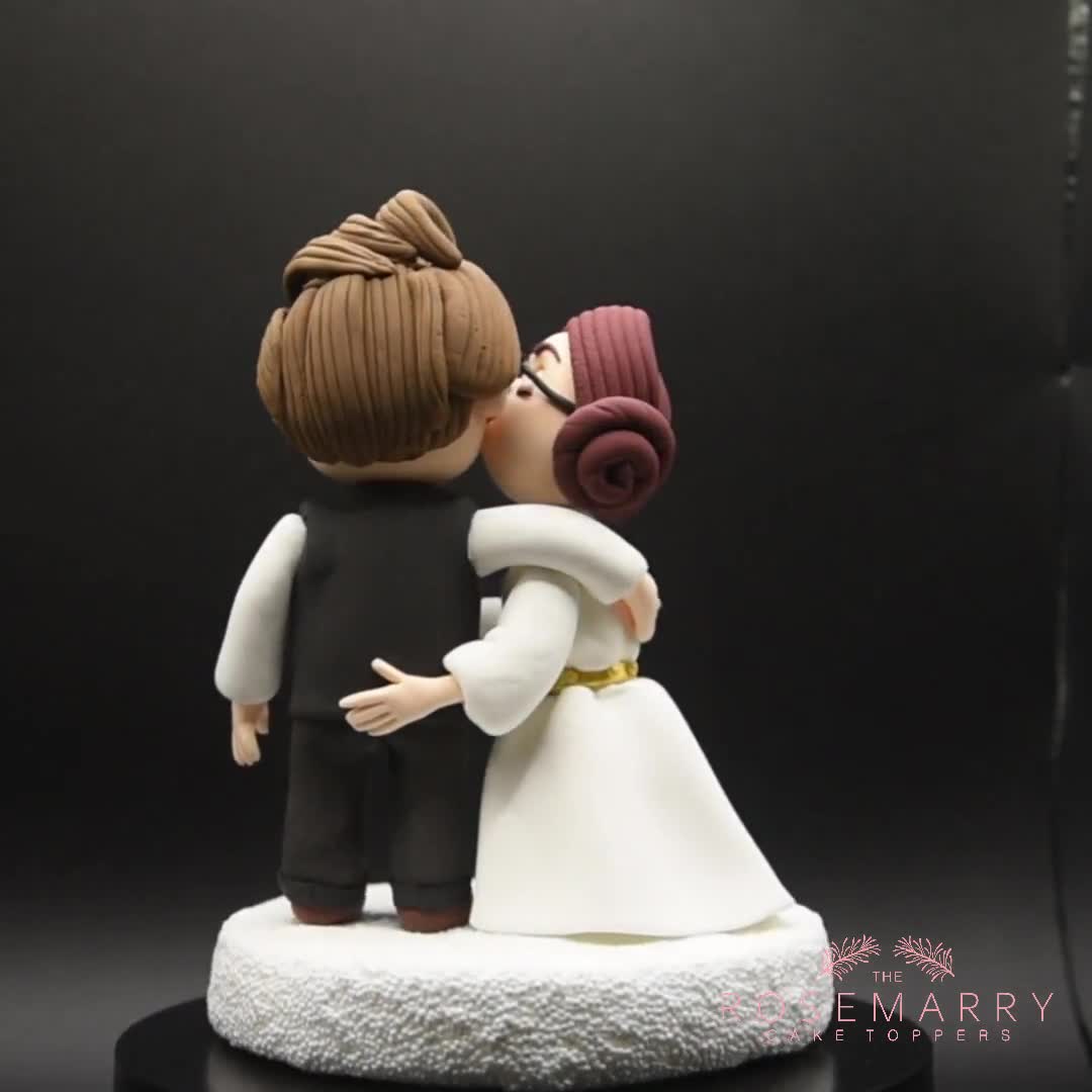 Custom Wedding Cake Topper - Star Wars Kissing Couple (UP) - Etsy, image size:1080x1080