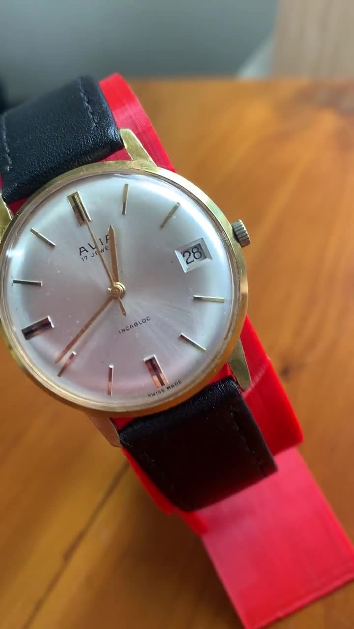 Rare Vintage Gents 1960s Avia 17 Jewel Hand Winding