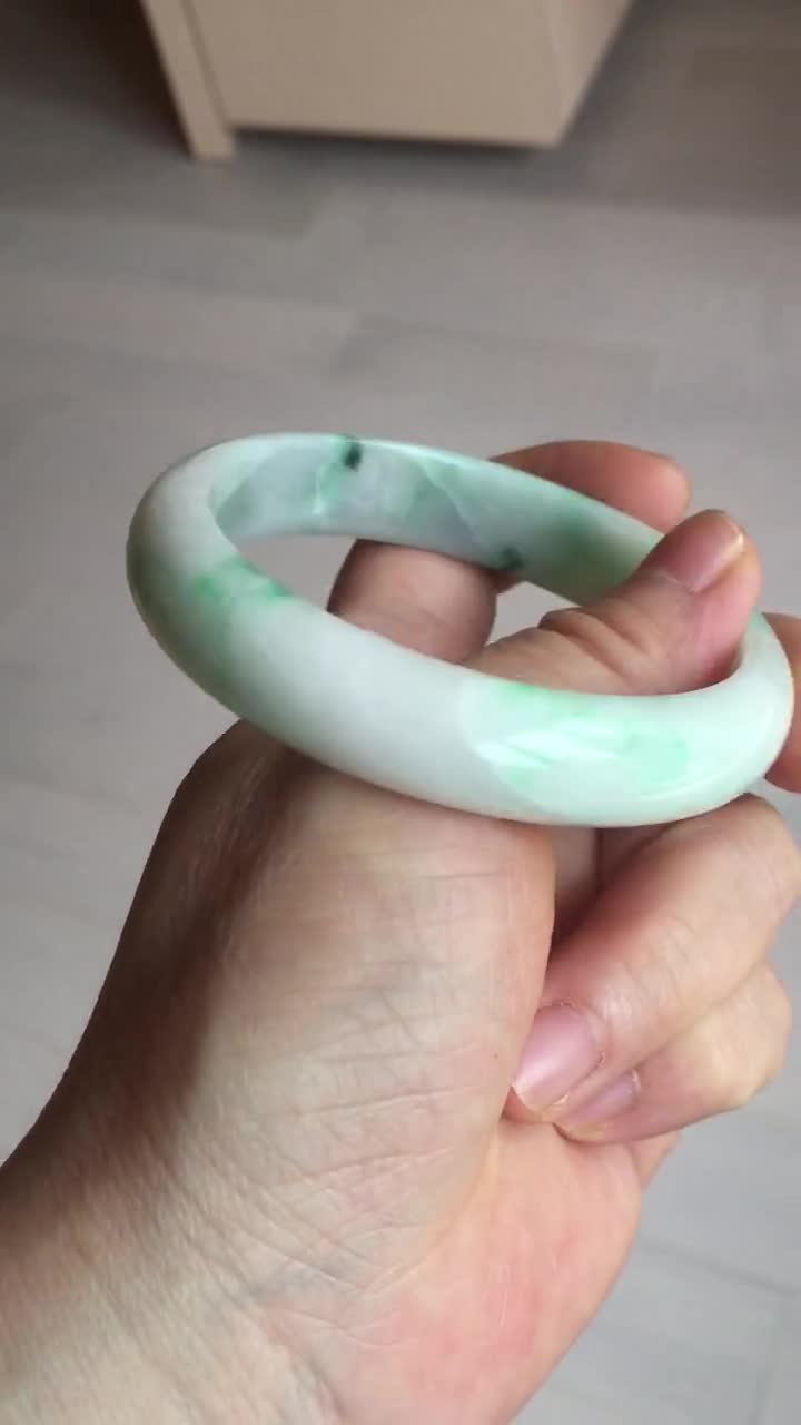 58 mm 認定タイプ A 100% 天然サニーグリーン/ホワイト ジェダイト