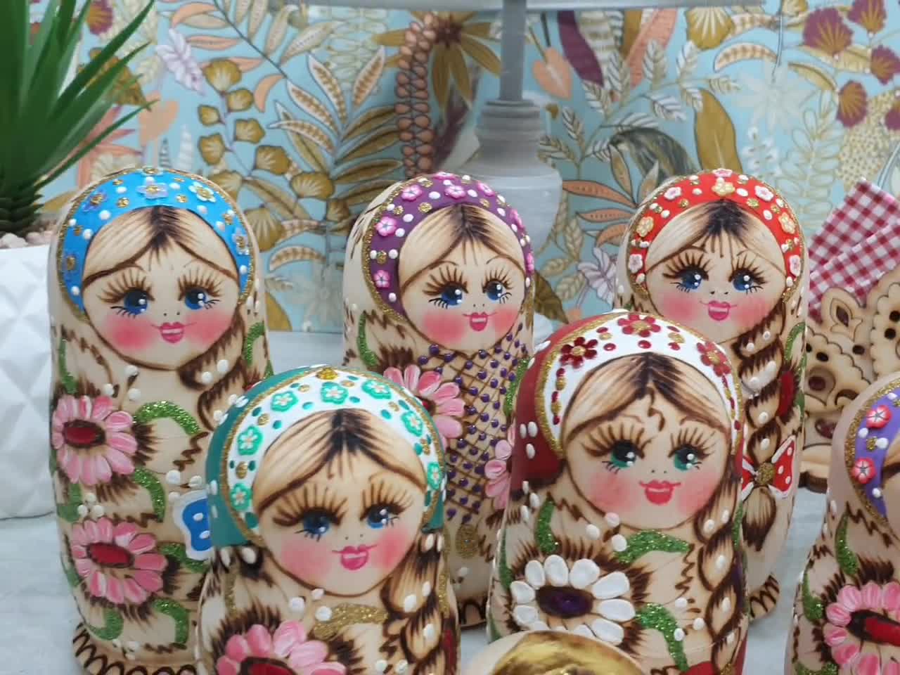 Semenovskaya en Matryoshka Auténticas muñecas de madera apilables rusas Semenovskaya en Matryoshka Auténticas muñecas de madera apilables rusas