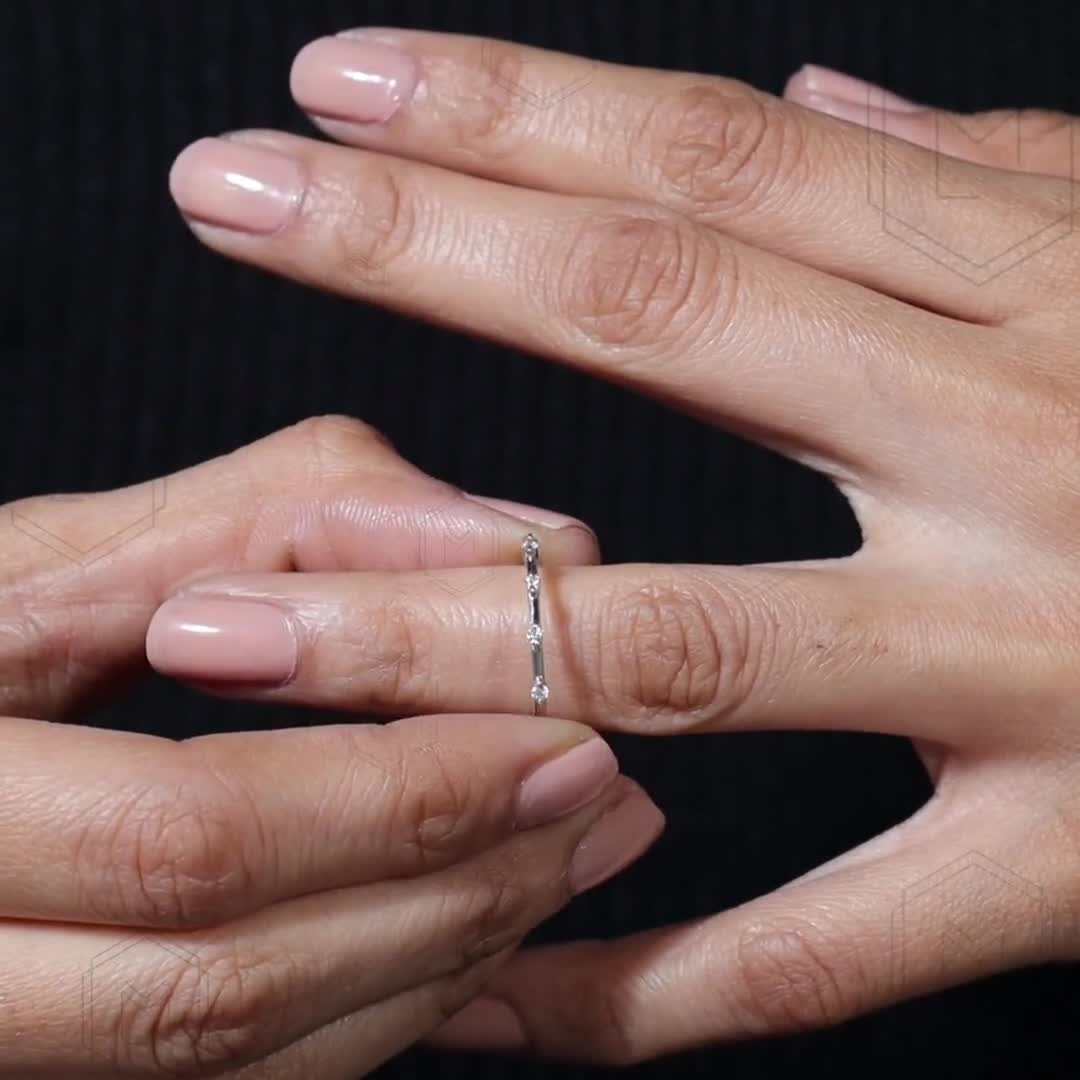 Silver Ring -Rainfall- シルバー リング 0.2 TW ラウンドブリリアントカット モアッサナイト 結婚指輪 バブル