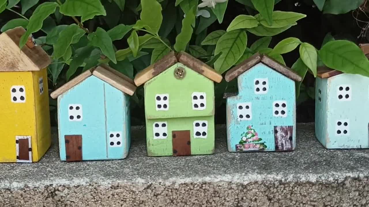 Primitive Handmade Wooden House, Personalised Mini Wooden House, Miniature  House, Small Rustic House Décor, Driftwood Art Cottage 