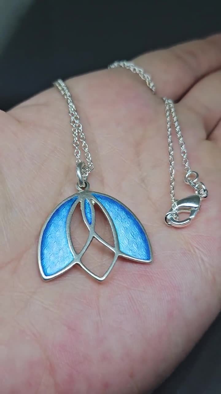 チューリップベル ブルーエナメル オンブレフラワーネックレス