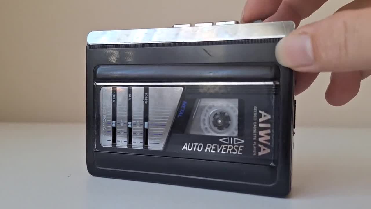Vintage Aiwa Walkman Hs-g35mkii Cassette Player - Fully Working - Etsy