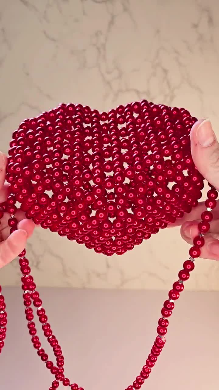 小物 red HUMAN MADE HEART BEADED BAG HUMAN MADE HEART BEADED BAG – HUMAN MADE Inc.