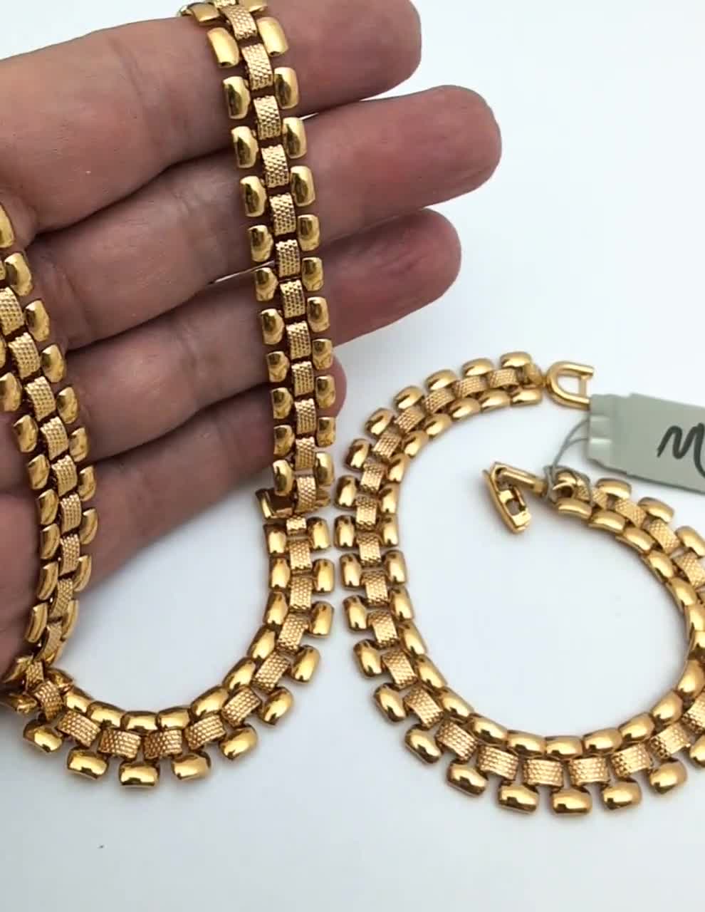 Vintage Monet Gold Tone Panther Style Link Necklace and