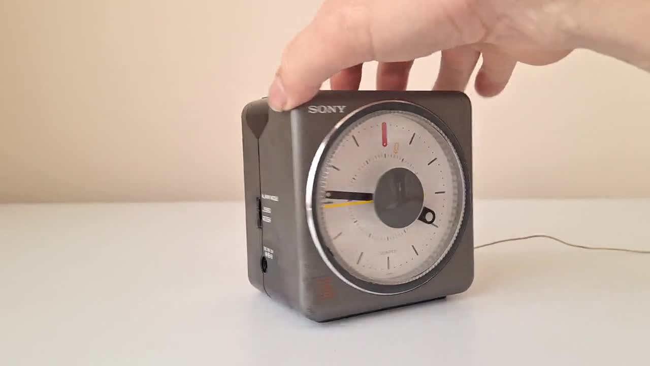 Sony Design 置時計 ノベルティテーブルクロック 1990年 ソニー SONY 世界初デジタルクロックラジオ 8FC-59 1968 The world's
