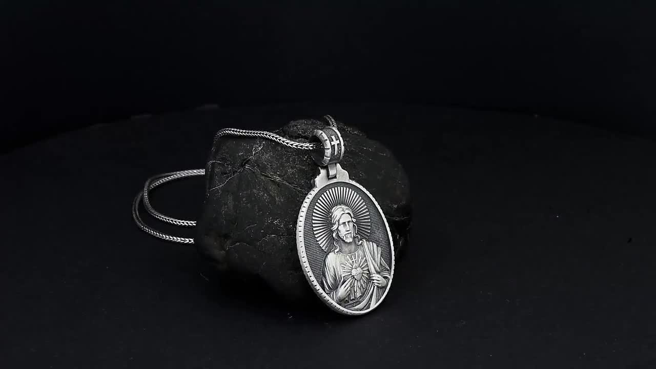 Silver Jesus Sacred Heart Mens Necklace Savior Jesus picture
