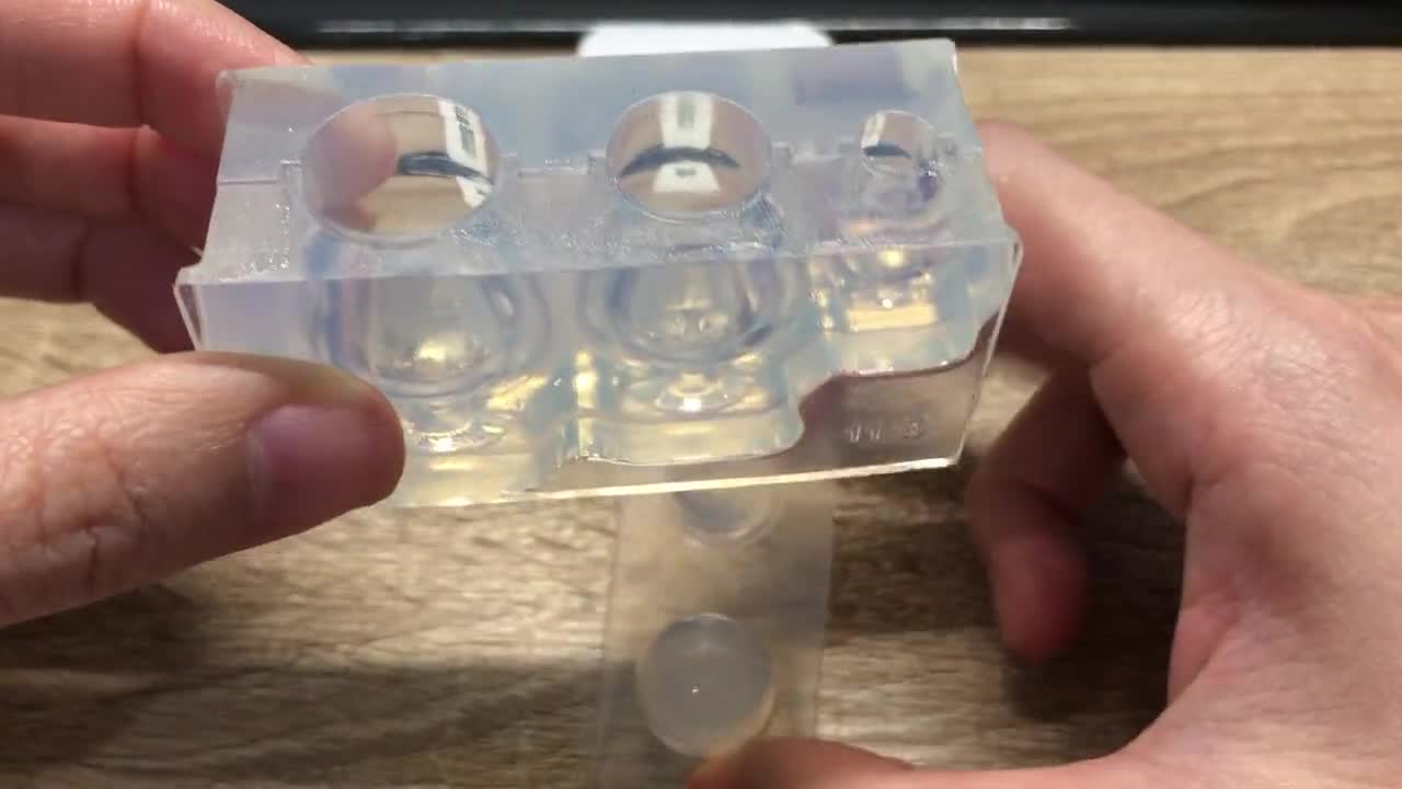 Siliconen mal 3D korte tulp gebogen drinkglas mal voor poppenhuis/bedels en  nep voedsel UV-hars ambachten -  Nederland