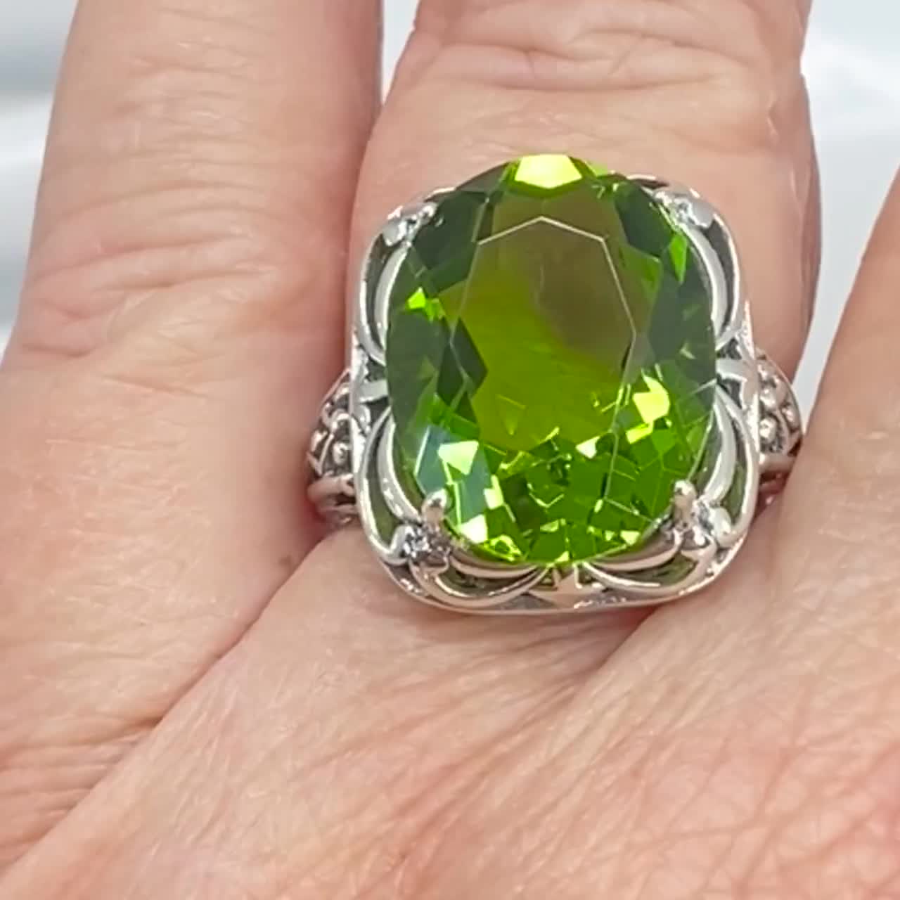 Green Peridot Ring | Size 8.5, Oval 12ct Simulated Gem, Retro 