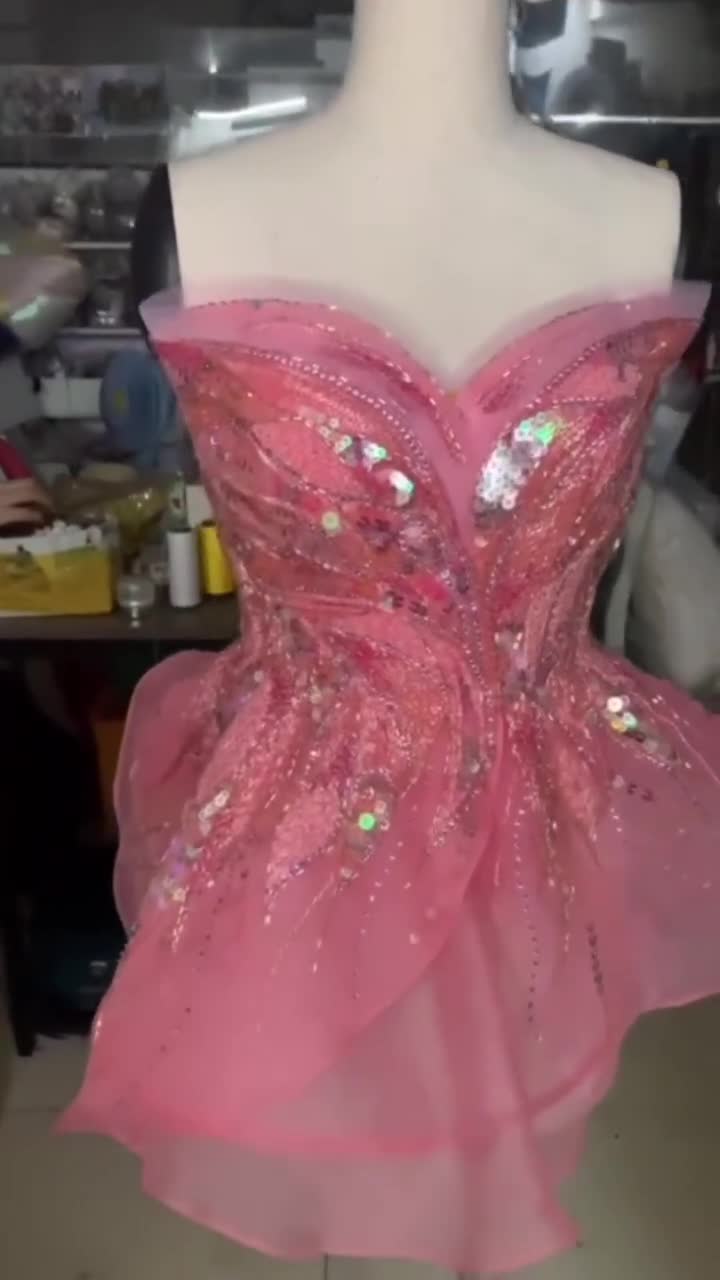 ピンクのグリンダバブルガウンコスプレ - コスプレ衣装ハンドビーズ