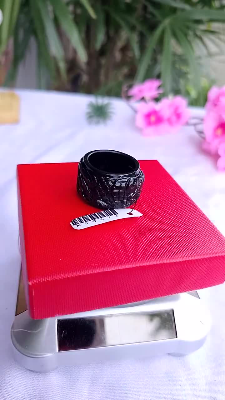 手彫りの黒翡翠ドラゴンリング：ビルマ産翡翠のお守り、US 12 - Etsy 日本