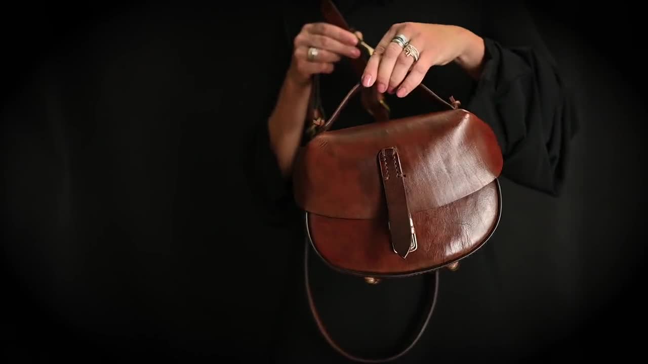 Handmade Vegetable Tanned Leather Purse , Original Crossbody