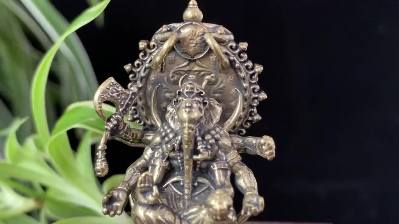チベット銅象神像富と幸運の置物仏教寺院の装飾瞑想、仏像ホーム