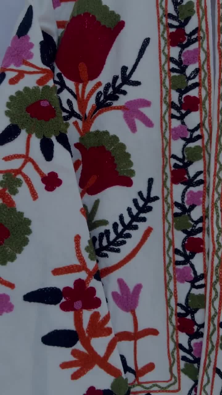 ミルクメグミ 1点もの ヴィンテージ カンタキルト ジャケット スザニ刺繍 手刺繍のスザニコットンジャケット｜ボヘミアンフローラルデザイン