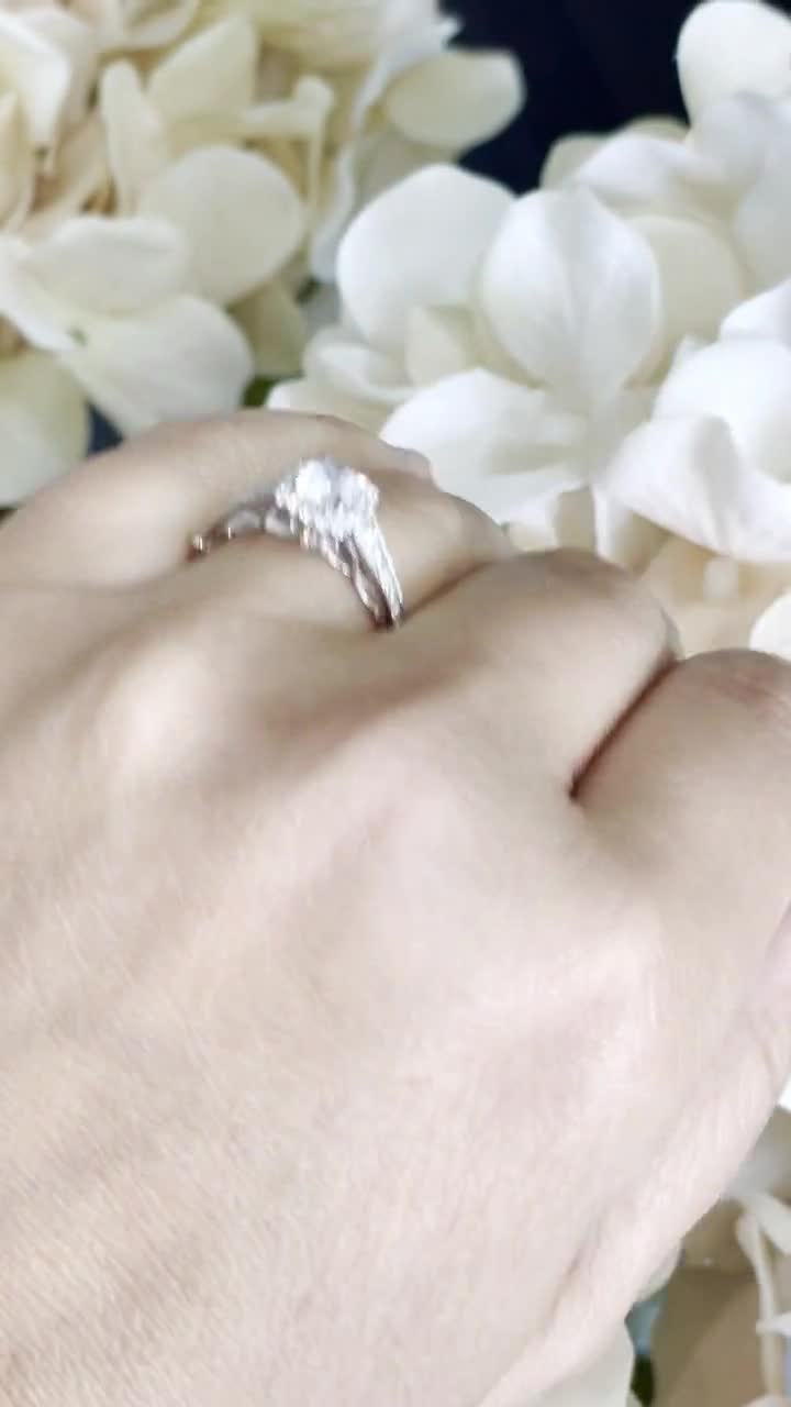 Anello di fidanzamento con diamante solitario da 2 ct, incastonatura a corona, anello in oro bianco con diamanti taglio rotondo, diamante creato in laboratorio - Italia