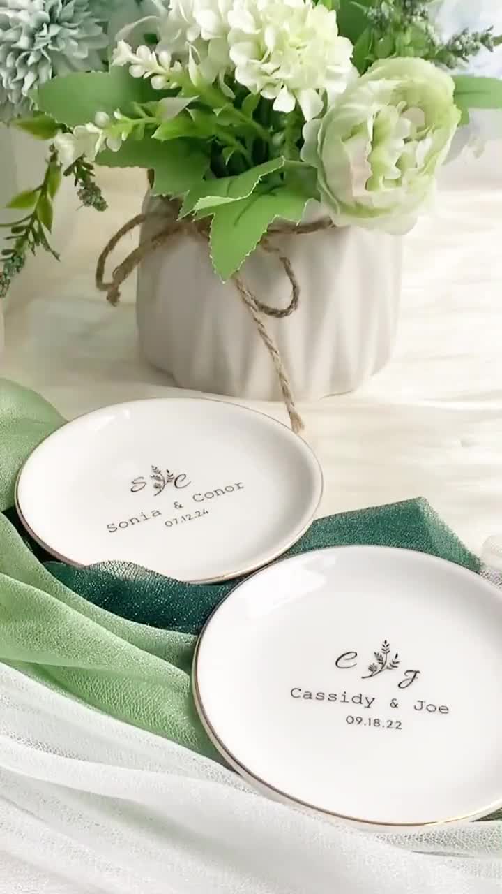 Portagioie In Ceramica Con Iniziale Personalizzata | Piatto Porta Gioielli Con Bordo Dorato | Regalo Di Nozze Con Scatola | Diametro 11,4 Cm