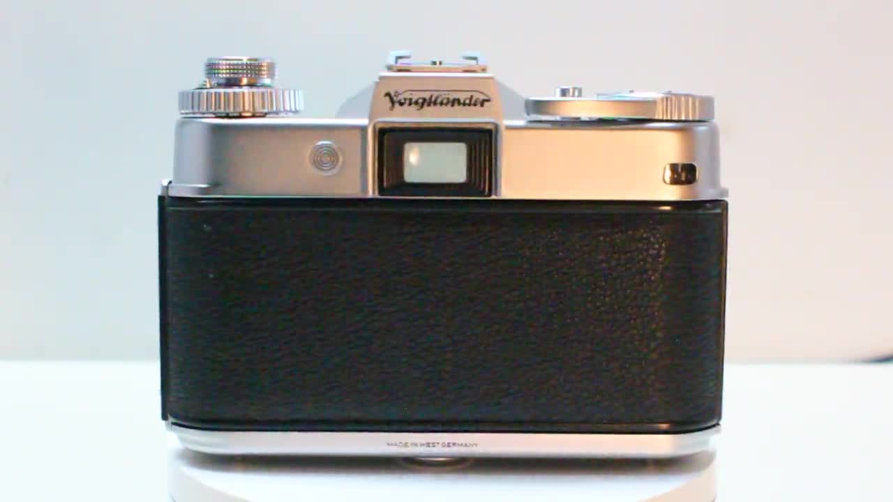 Voigtländer Bessamatic フィルムカメラ Voigtländer Bessamatic Deluxe (1962) - mike eckman dot com
