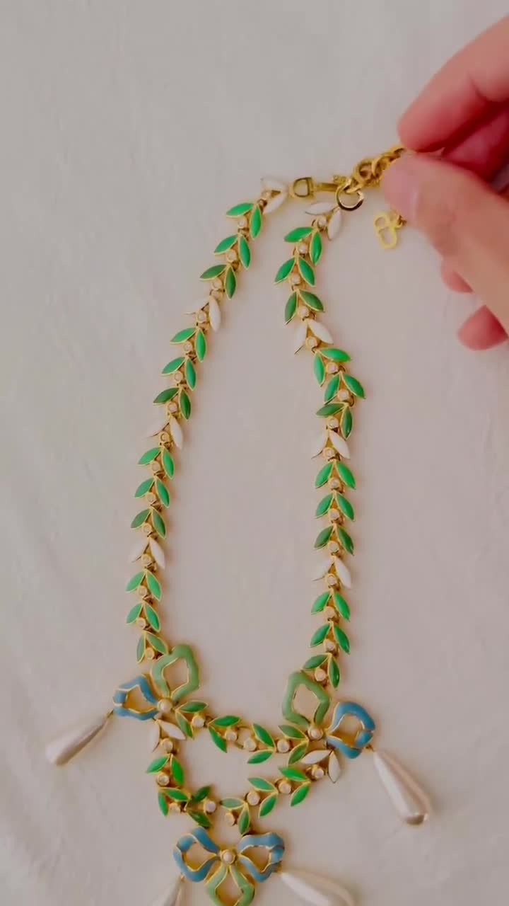 CHRISTIAN DIOR by John Galliano 2001 Green Ribbon Knot CHRISTIAN DIOR by John Galliano 2001 Green Ribbon Knot