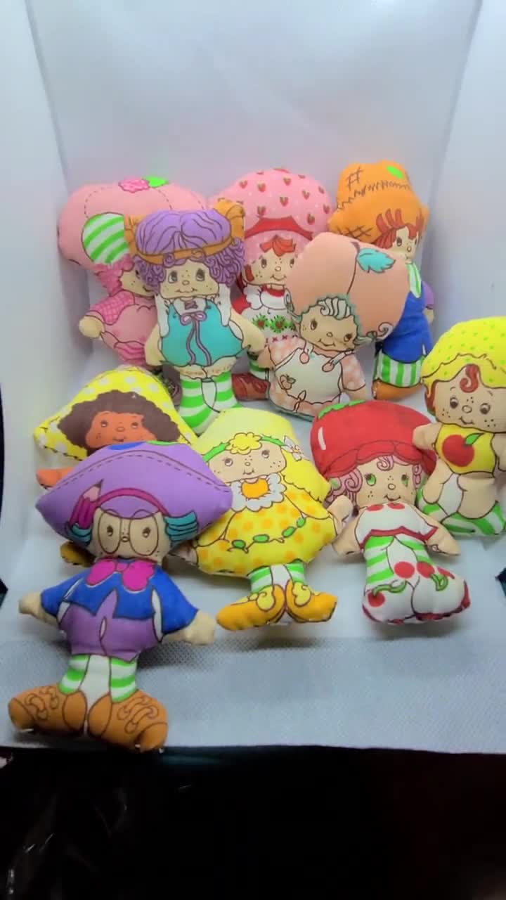 ヴィンテージ ストロベリーショートケーキ ミニチュア枕人形