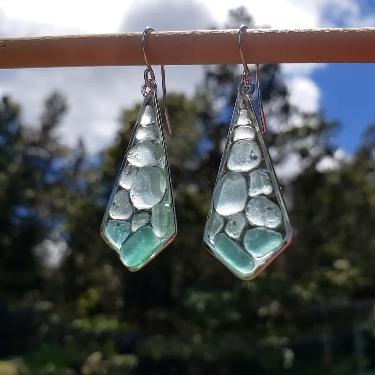 アクセサリー Mame Organic motif Glass Earrings clear Magnolia Flower EARRINGS Faux Stained Glass Art Print Silver